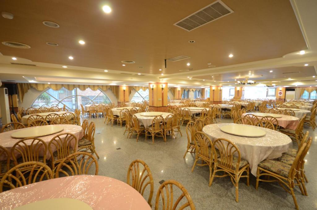 Dongpo Ti Lun Hotel Xinyi Eksteriør bilde